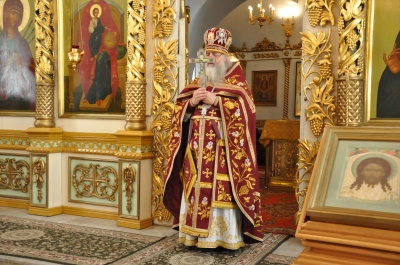 День памяти великомученика и целителя Пантелеимона в Свято-Троицком мужском монастыре города Чебоксары.