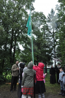 Воскресная школа при Свято-Троицком мужском монастыре в летнем лагере.