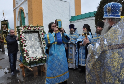 День празднования иконы Божией Матери Иверской в Свято-Троицком мужском монастыре г. Чебоксары.