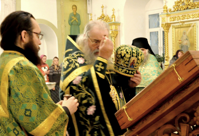 День преставления преподобного Сергия Радонежского и перенесения мощей святителя Германа, архиепископа Казанского.