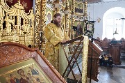 Иеродиакон Сергий читает Обращение Святейшего Патриарха
