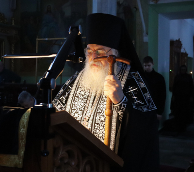 Вторник первой седмицы Великого поста, великое повечерие с чтением Великого покаянного канона преподобного Андрея Критского.