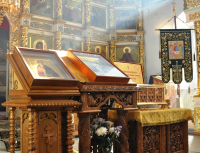 В день преставления преподобного Сергия Радонежского Божественная литургия в Свято-Троицком мужском монастыре города Чебоксары.