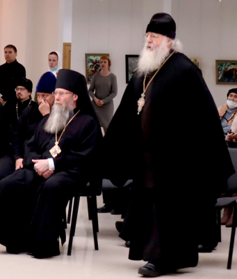 В Чебоксарах прошли мероприятия, посвященные памяти митрополита Чебоксарского и Чувашского Варнавы, в его 90-ю годовщину со дня рождения. 