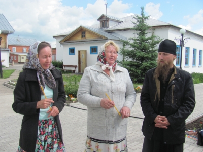 В День медицинского работника паломническая поездка в Тихвинский Богородицкий женский монастырь г. Цивильск.