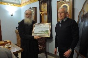 С наместником Виктор Глебович Бритвин — российский художник-график, автор иллюстраций к произведениям мировой, русской и чувашской классической литературы.