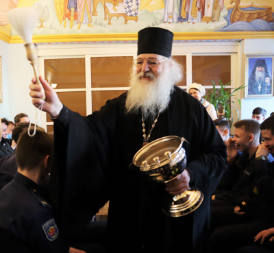 Будущие защитники Отечества в гостях у духовных воинов.