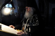 Отец наместник читает Великий канон прп. Андрея Критского