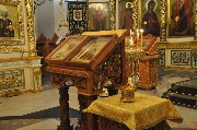Ковчег с частицей святых мощей прп. Сергия Радонежского.