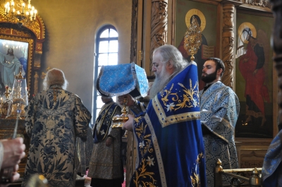 В Неделю мясопустную, о Страшном Суде престольный праздник в храме в честь иконы Божией Матери "Взыскание погибших" г. Чебоксары. Архиерейское богослужение.