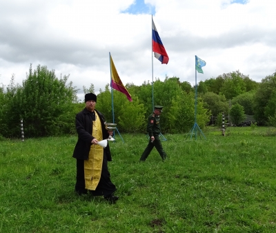 Палаточный лагерь военно-патриотической направленности с юношами и девушками города Чебоксары под духовным окормлением насельника Свято-Троицкого мужского монастыря иеромонаха Зотика (Григорьева).