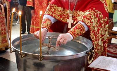 Переходящее празднование в пятницу Светлой седмицы Иконы Божией Матери "Живоносный Источник"