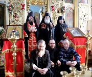 Братия подворья с наместником.