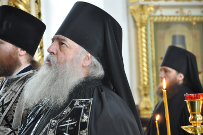 Великий понедельник в Свято-Троицком мужском монастыре города Чебоксары.