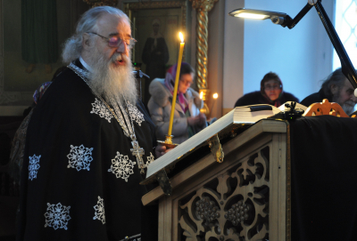 Пассия - Особая постовая служба, посвящённая почитанию Страданий Господа Иисуса Христа.