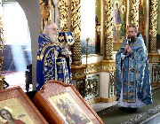 Богослужение в день Похвалы Пресвятой Богородицы.