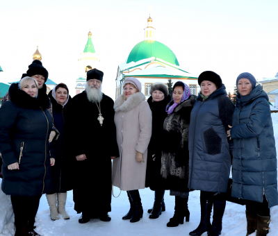 Учителя СОШ № 27 в стенах святой обители.