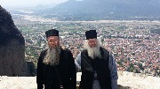 Архимандрит Василий (Паскье) с епископом Алатырским и Порецким Феодором в Метеорах.
