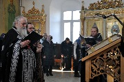Чтение Акафиста Божественным Страстям Христовым.