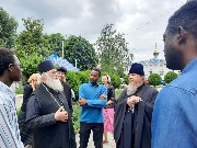 Епископ Алатырский Феодосий благословил африканских гостей