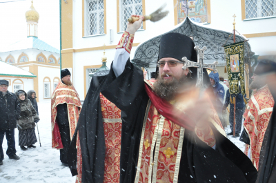 Память священномучеников  Василия (Покровского) и Емилиана (Кирееева), пресвитеров Алатырских, новомучеников Земли Чувашской.