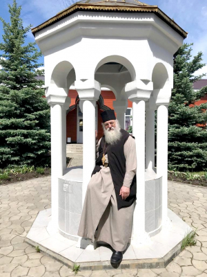 Деловая поездка наместника Свято-Троицкого мужского монастыря архимандрита Василия в город Алатырь