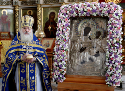 Праздник Иверской иконы Божией Матери.