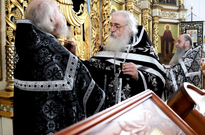 Таинство Елеосвящения в Свято-Троицком мужском монастыре г. Чебоксары.