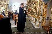 Апостол читает иеромонах Зотик (Григорьев)