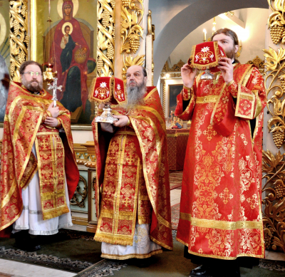 Светлая пятница, праздник иконы Божией Матери «Живоносный Источник».