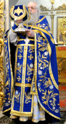 Праздник Казанской иконы Божией Матери.