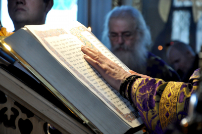 Пассию в Свято-Троицком мужском монастыре г. Чебоксары совершил митрополит Варнава.