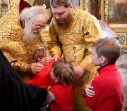 Причащаются именинники