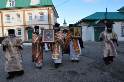 Память преподобномученика Тихона Бузова.