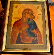 Богослужение совершалось в храме в честь икона Божией матери "Толгская" .