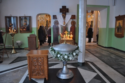 Богослужение в Крещенский сочельник в Свято-Троицком мужском монастыре г. Чебоксары.