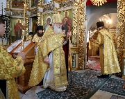 Божественная литургия. Малый вход.