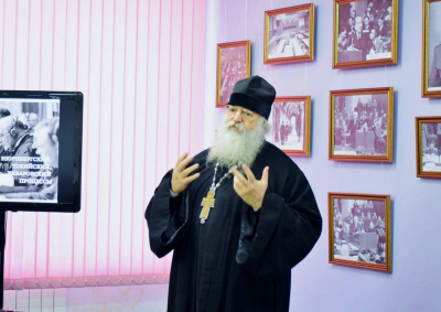 Наместник монастыря архимандрит Василий (Паскье) принял участие в открытии уникальной фотовыставки «Без права на забвение: Нюрнбергский, Токийский Хабаровский процессы»