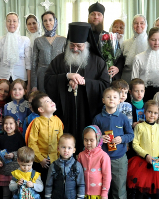 Праздничный концерт воскресной школы при монастыре.