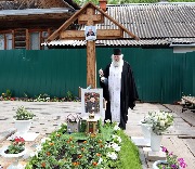 На могиле владыки Варнавы